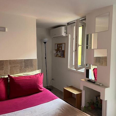 Monolocale Trastevere Locato Per Finalita Turistiche Rzym Zewnętrze zdjęcie
