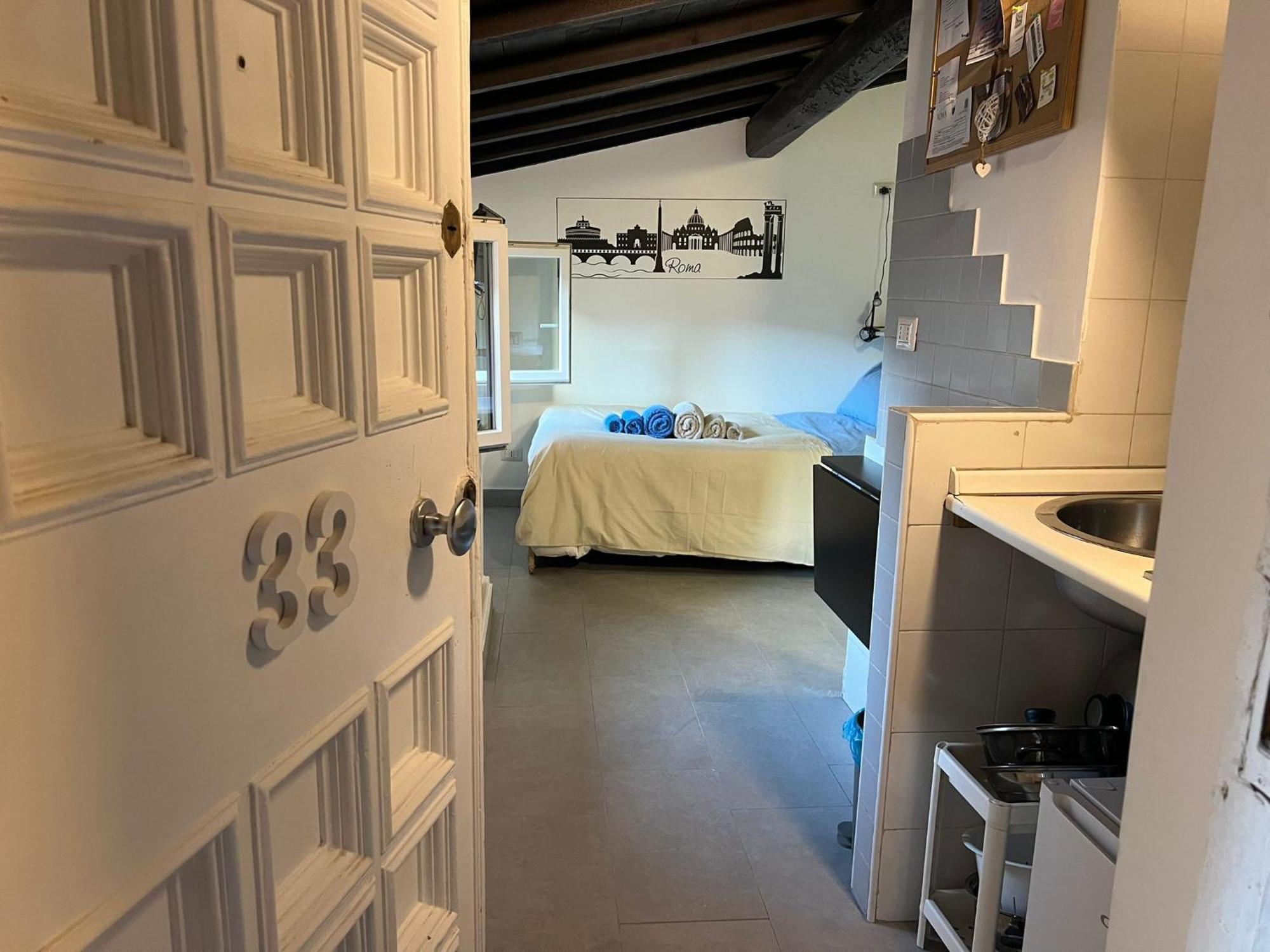 Monolocale Trastevere Locato Per Finalita Turistiche Rzym Zewnętrze zdjęcie